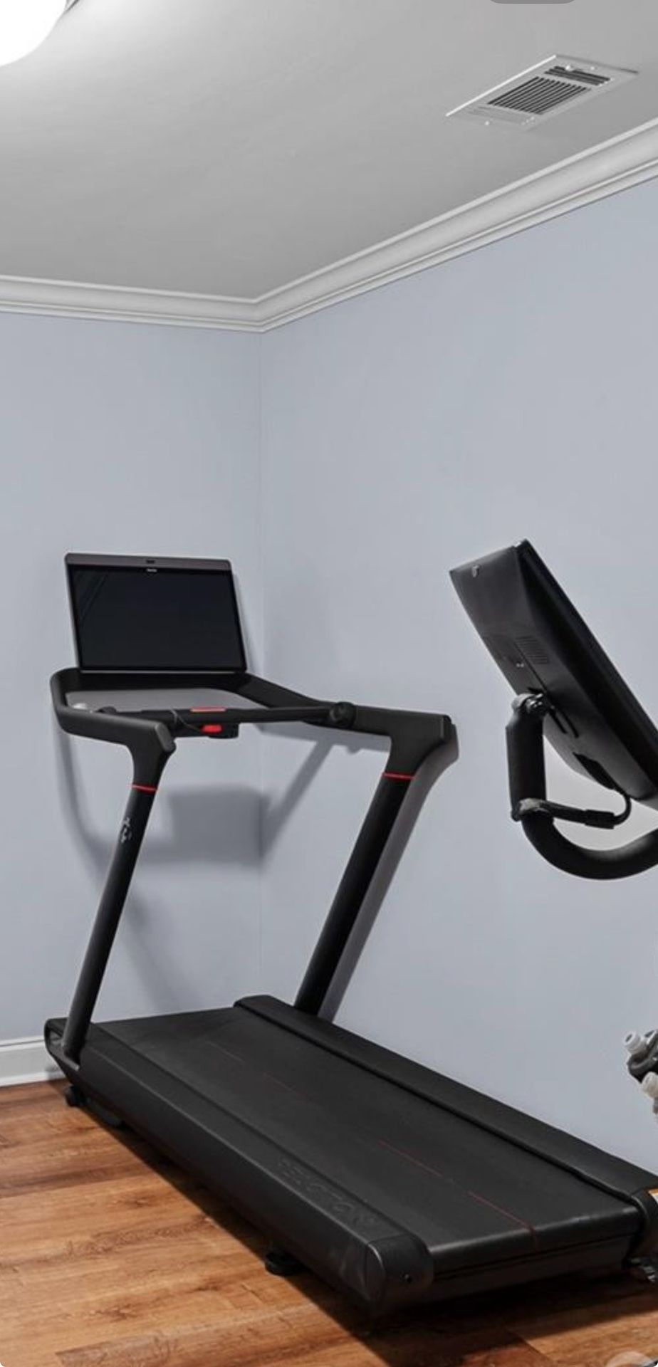 2022 Peloton Treadmill