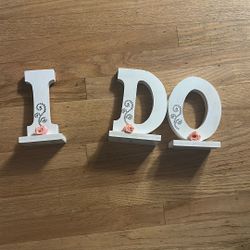 Wooden Wedding Decoration, “I DO” Sign