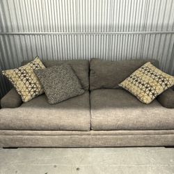 Palm Springs rooms To Go Couch