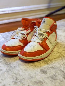 Air Jordan 1 High-Top Sneakers Orange White