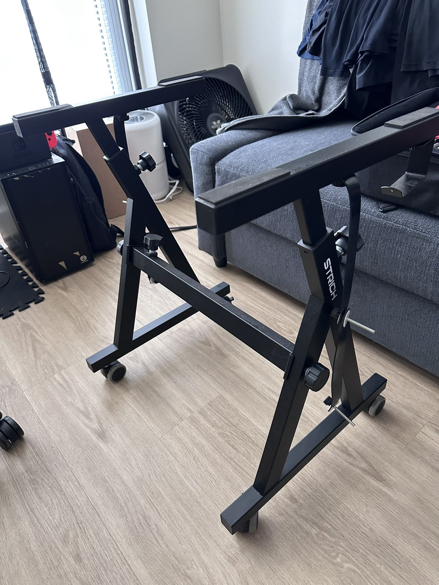 Piano Stand