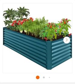 NIB raised planter 8x4x2