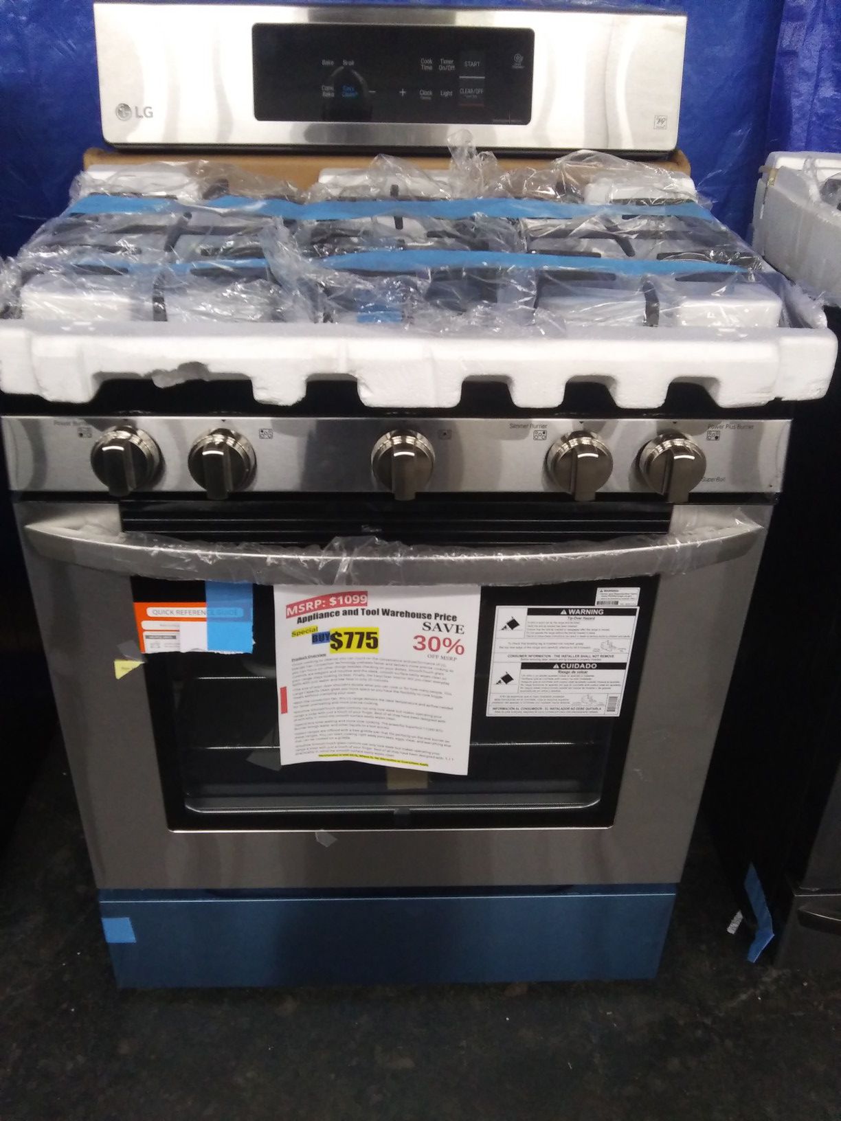 NEW scratch and dent LG 5.4 cu. ft. Gas Range with Even Jet Fan Convection Oven in Stainless Steel