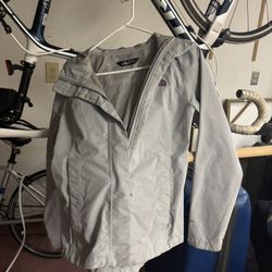 LOW PRICE MOVING- WOMENS NORTH FACE WATER PROOF SHELL JACKET 