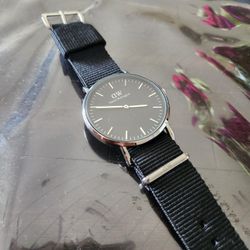 Daniel Wellington 40mm Watch