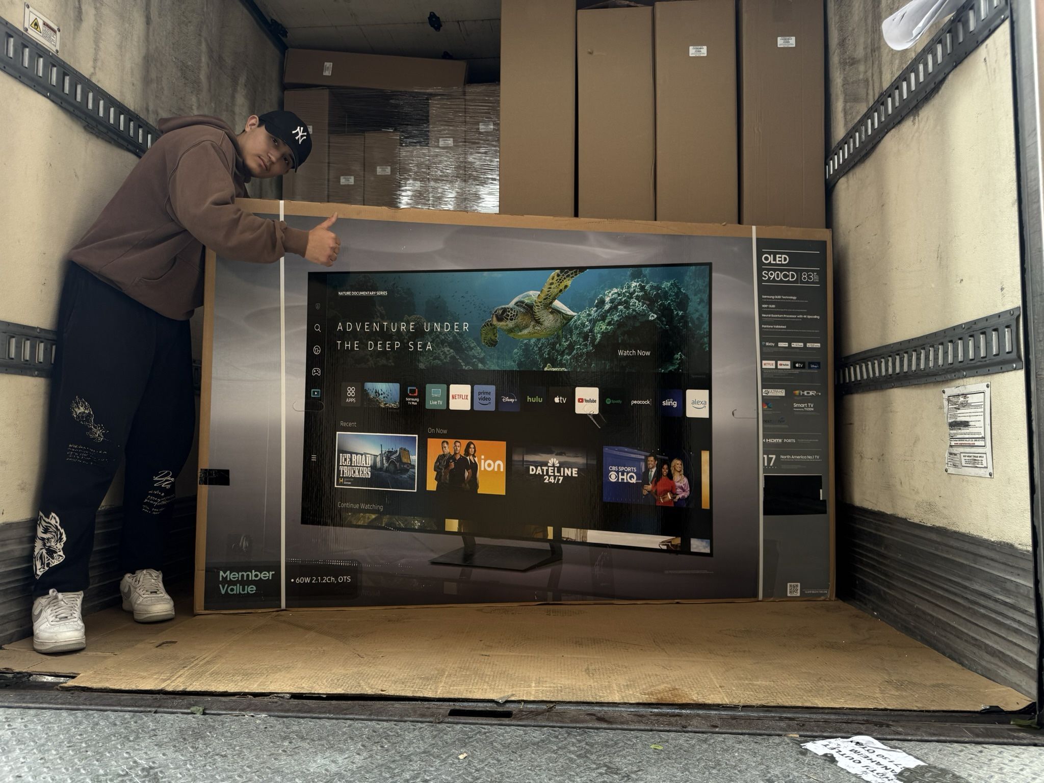 83 “ Samsung Smart 4K OLED HDR 120HZ TV