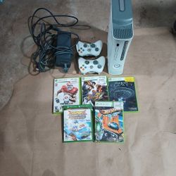 XBOX 360 BUNDLE 
