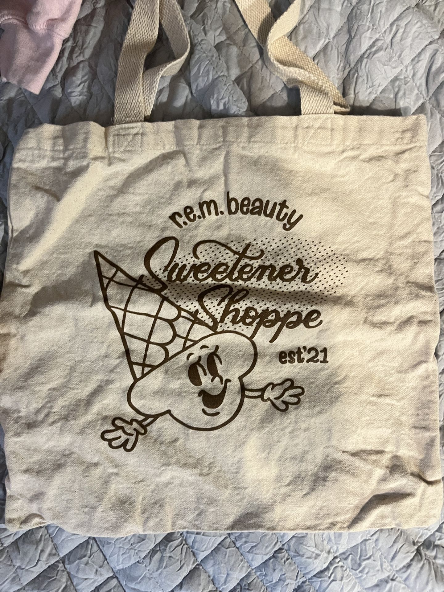 Ariana grande R.E.M  pop up  tote bag