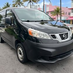 2015 Nissan NV200 S 