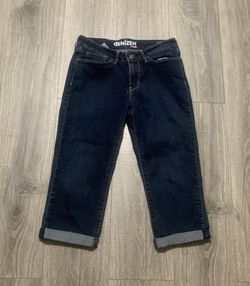 Levi’s size 4 denizen jeans