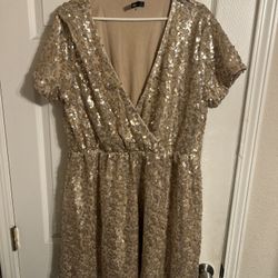 Boo Hoo size 16 ladies gold sequined dress lined short sleeveless