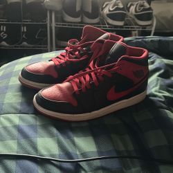 Air Jordan 1 Mid “Alternate Bred” (Size 10)