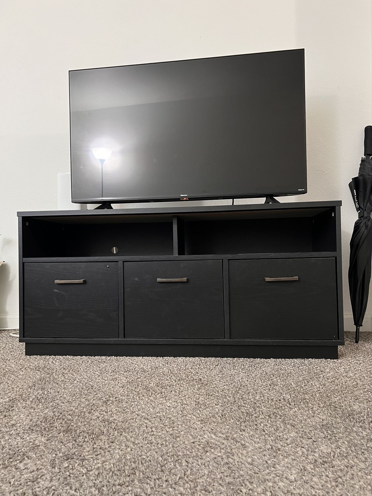 Entertainment Center/TV Stand