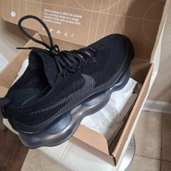 Nike AirMax Flynit Scorpion Tripple Black