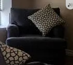 Oversized loveseat
