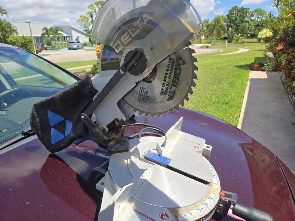 Delta Power Miter Saw
