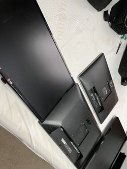 COMPUTER MONITORS 