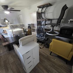 FURNITURE SALE !! 🌱 ( 47TH AVE AND INDIAN SCHOOL ) 👇