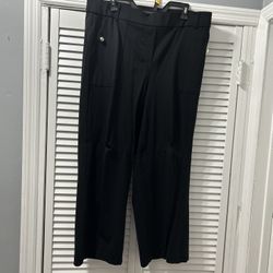 New. Jones NY. Black With Silver Button Pocket Pants. 1 X 