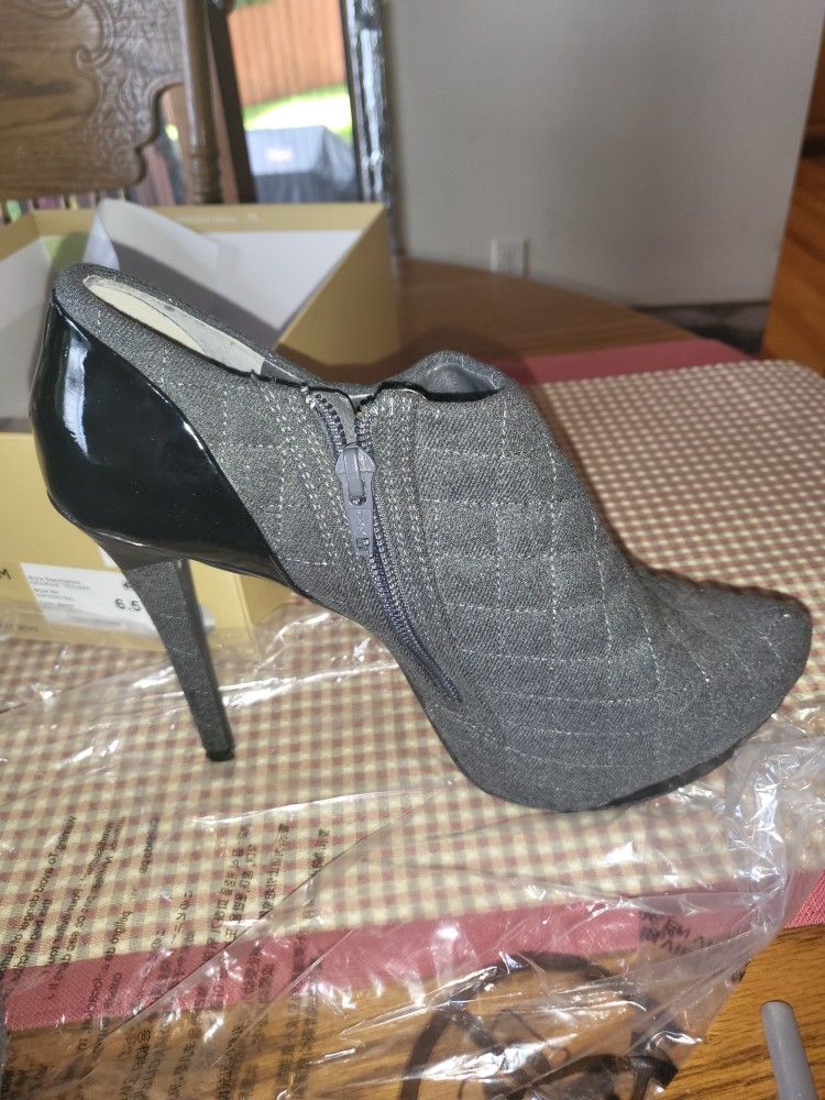 Gianni Bini Platform Stiletto Booties