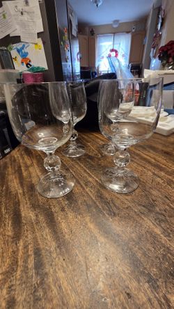 4 Piece Wine Glasses