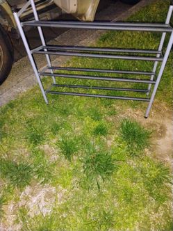 Expendable shoe rack pickup only cash