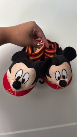 Mickey Mouse Toddler house slippers w/ grip