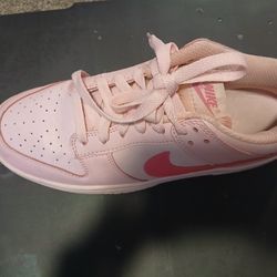 Nike Dunks 