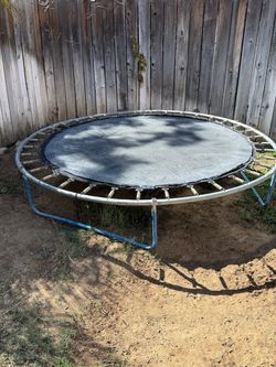 Large Round Outdoor Trampoline