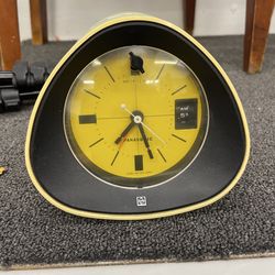 Panasonic Clock & AM Radio Model RC-1091 Cream Vintage 1960's