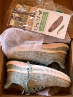 Orthofeet brand new turquoise slip on sneakers