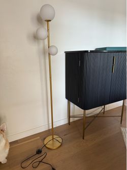 Floor lamp