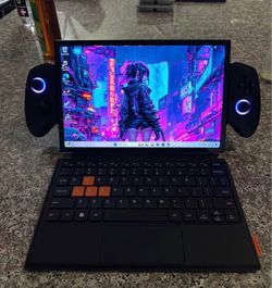ONEXPLAYER X1 RYZEN 7 8840U 32GB RAM 2TB