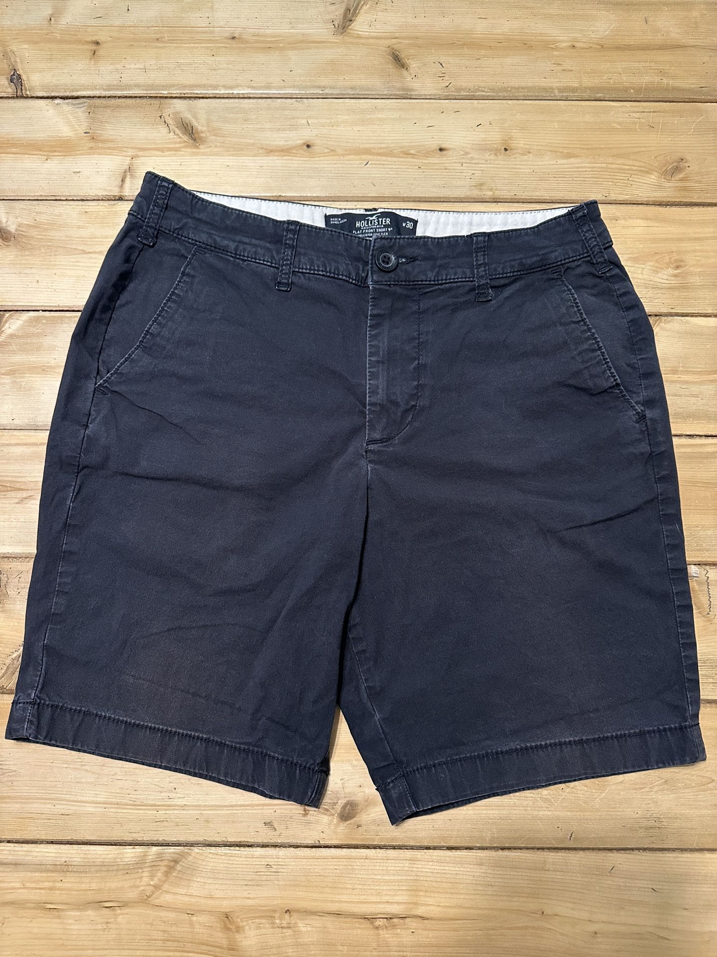 * Men’s Black Hollister California Cargo Shorts Size 30