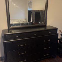 Dresser with Mirror and Two Matching Nightstands (moving sale)