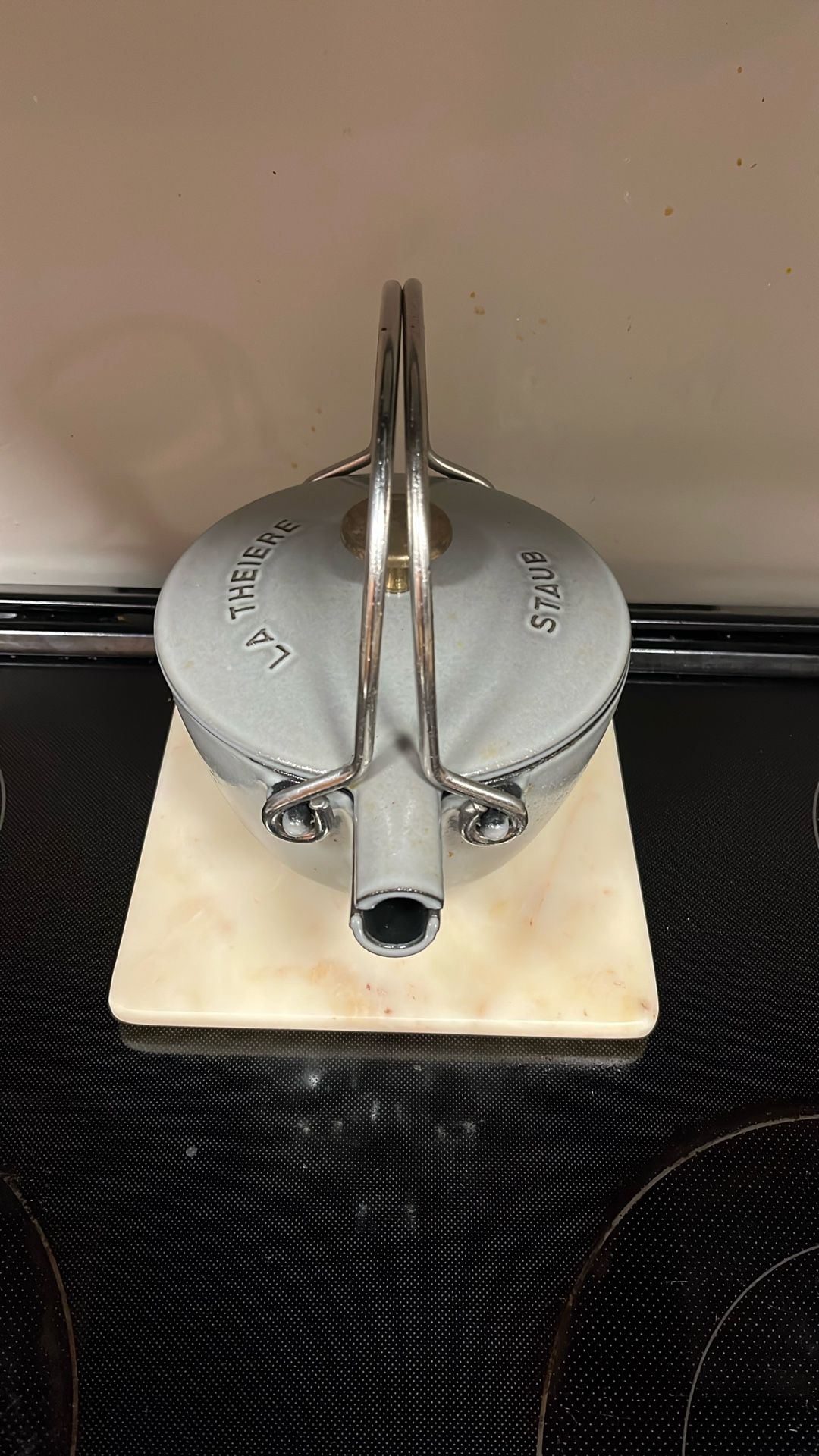 La Theiere Staub (Tea Kettle)