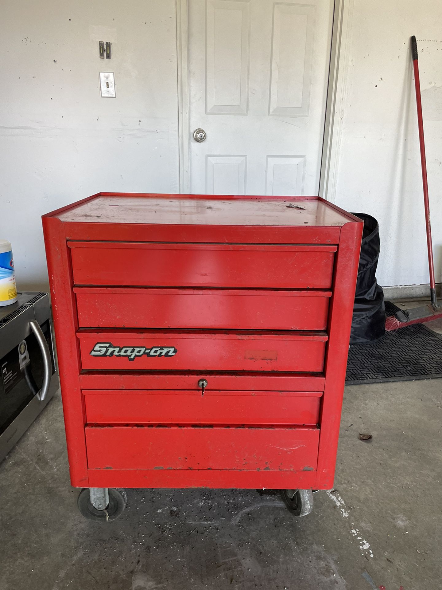 Snap-on Red Rolling Tool Chest