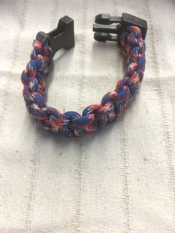 Para-chord bracelet