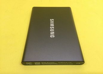 Samsung T7 2TB Portable External SSD