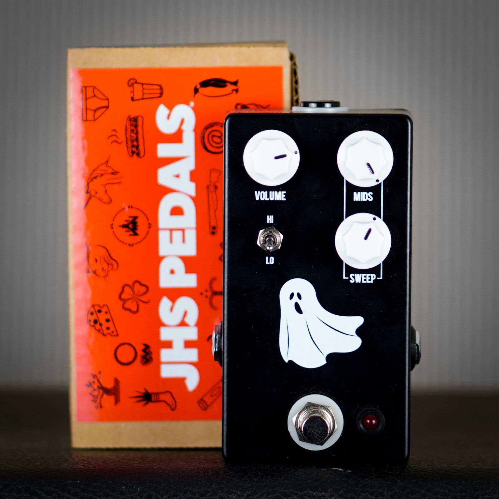 JHS “Haunting Mids” Guitar Pedal