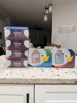Pokemon 30th Celebration ex Tin