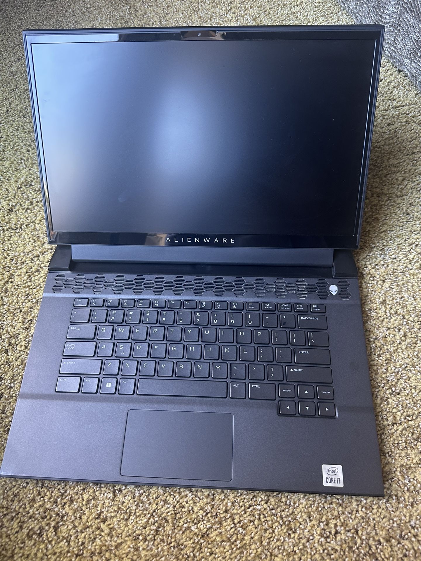 Alienware m15 R4 Gaming Laptop (RTX 3070 / i7 / 16GB / 512GB SSD – Excellent Cond)