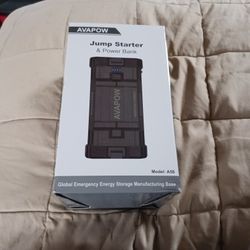 Power Bank And Jumpstarter 