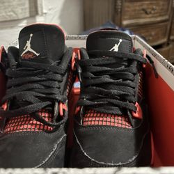 Jordan 4 Retro Red Thunder GS