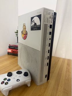 Xbox One S White Console - Plays Great + HDMI Cable & Controller
