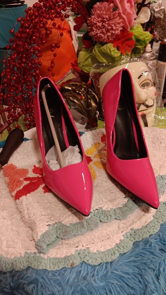 Pink Heels/pumps