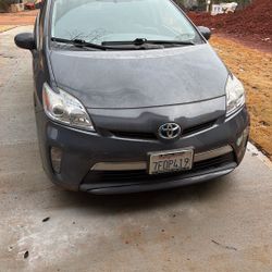 2014 Toyota Prius - 7,500