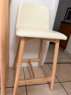 White leather seated stools