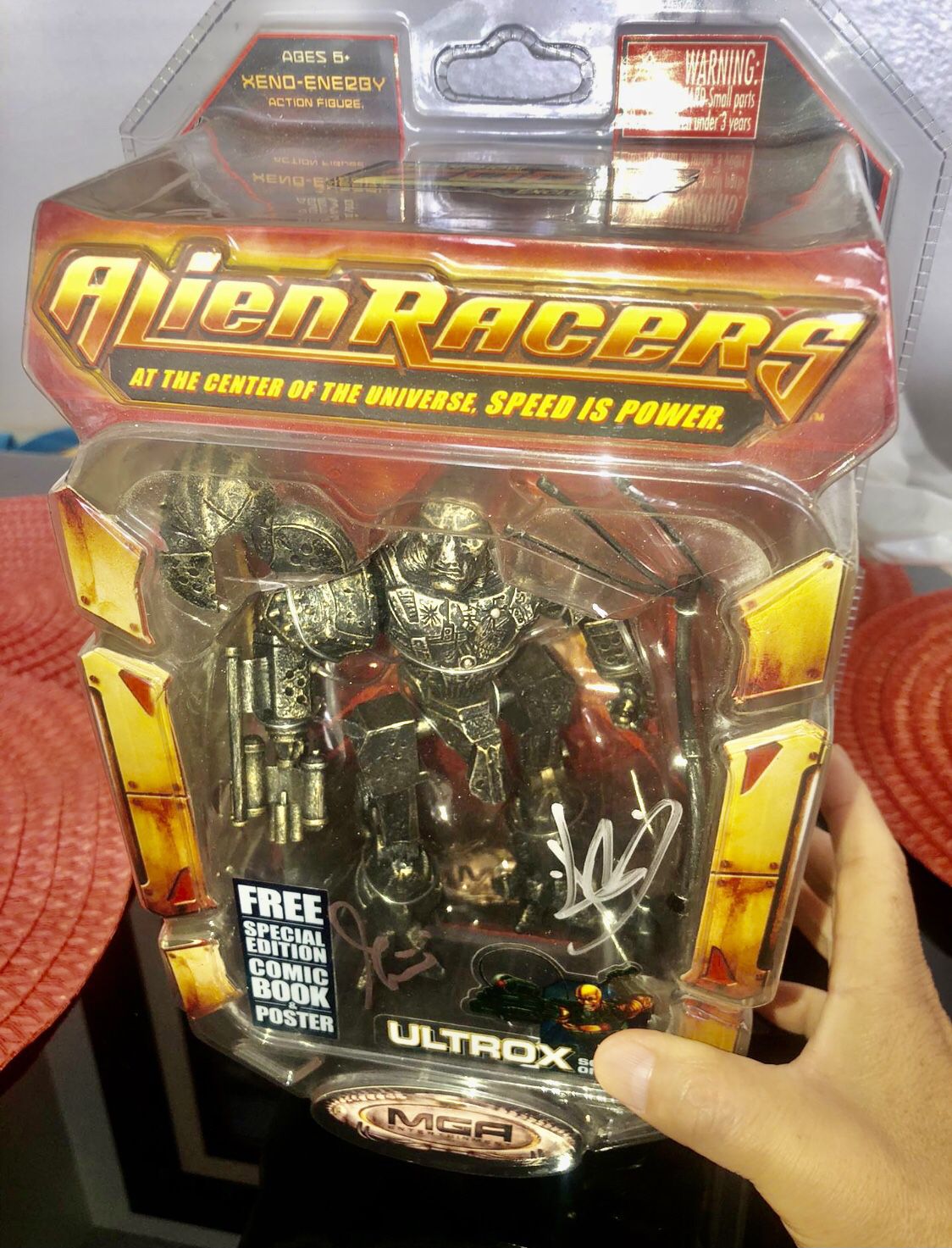 Alien Racers ULTROX Action Figure Series One w/Comic Book & Poster NEW