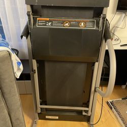 Working Treadmill